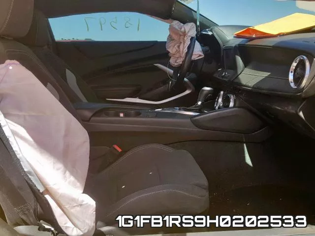 1G1FB1RS9H0202533_5.webp