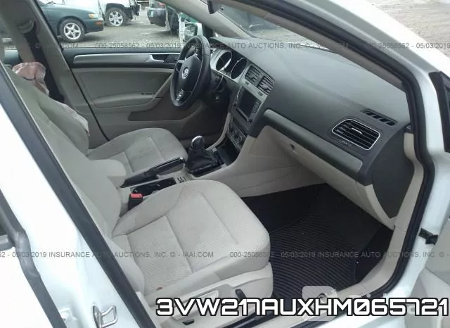 3VW217AUXHM065721_5.webp
