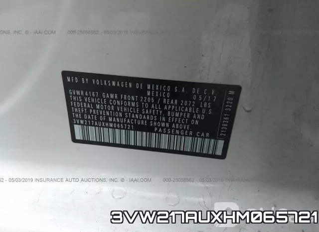 3VW217AUXHM065721_9.webp