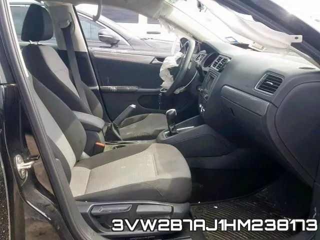 3VW2B7AJ1HM238173_5.webp