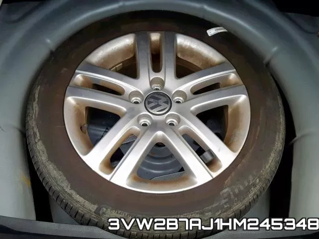 3VW2B7AJ1HM245348_9.webp