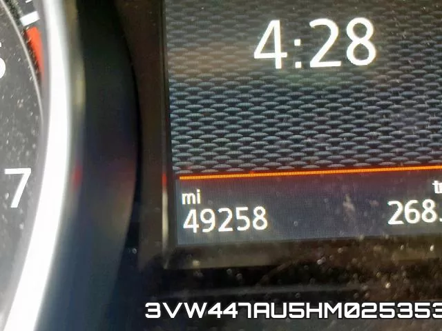 3VW447AU5HM025353_8.webp