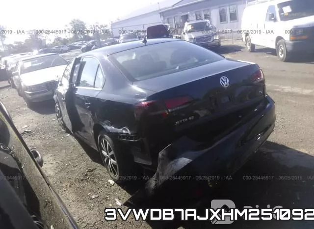3VWDB7AJXHM251092_3.webp