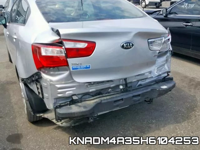 KNADM4A35H6104253_9.webp