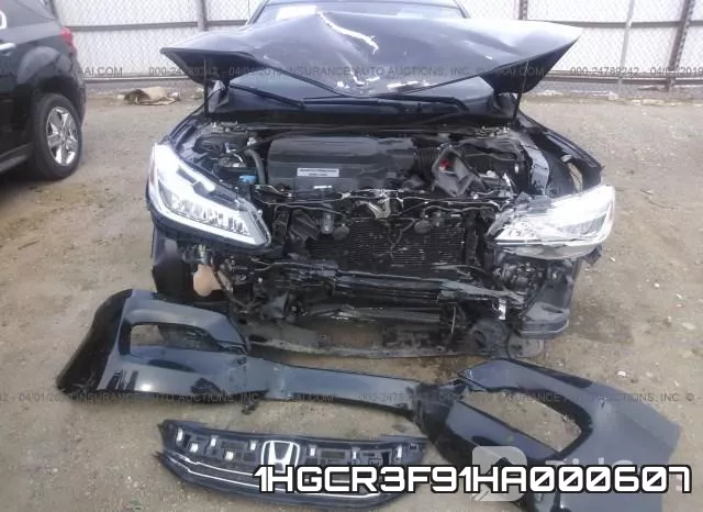 1HGCR3F91HA000607_6.webp