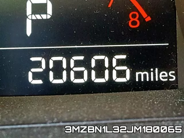 3MZBN1L32JM180065