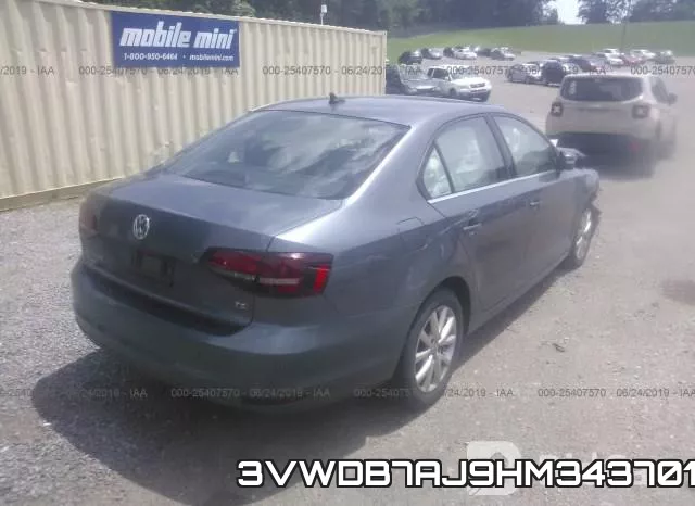 3VWDB7AJ9HM343701_4.webp