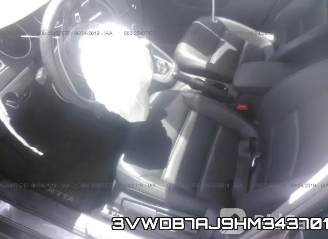 3VWDB7AJ9HM343701_5.webp