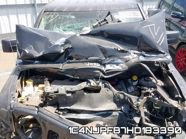 1C4NJPFB7HD183390_7.webp