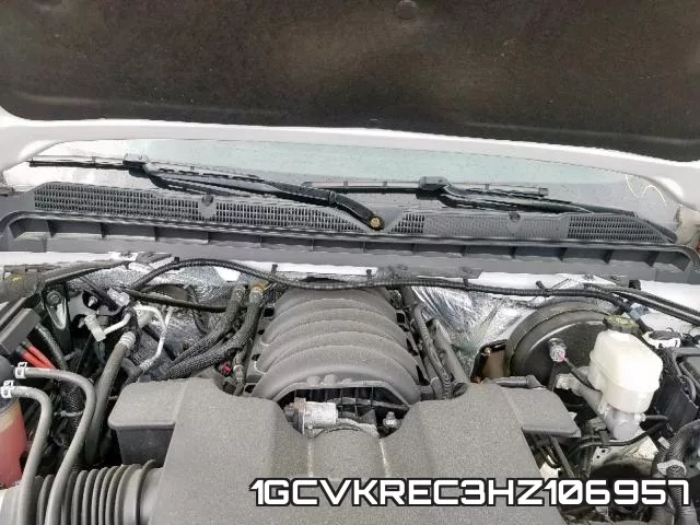 1GCVKREC3HZ106957_7.webp