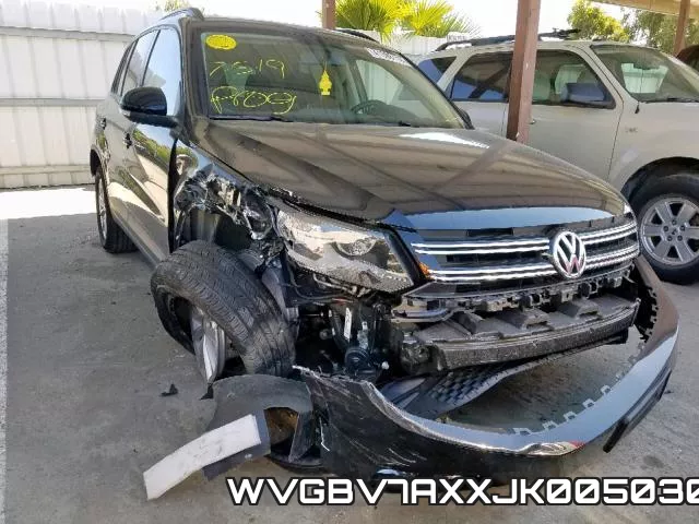 WVGBV7AXXJK005030_1.webp