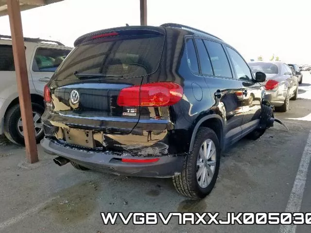 WVGBV7AXXJK005030_4.webp