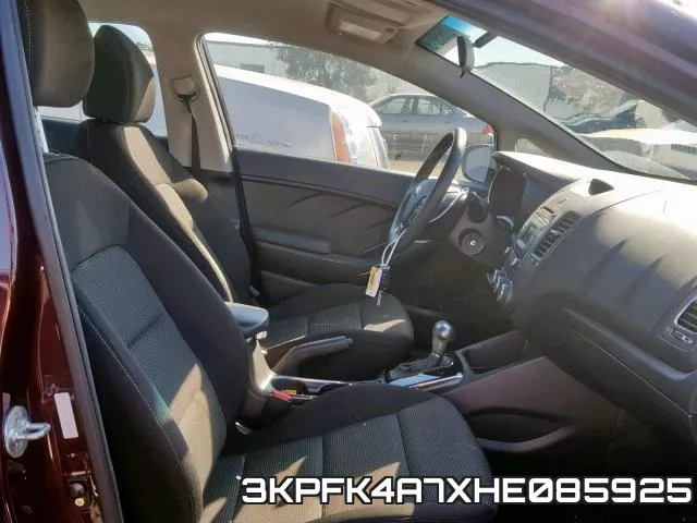 3KPFK4A7XHE085925_5.webp