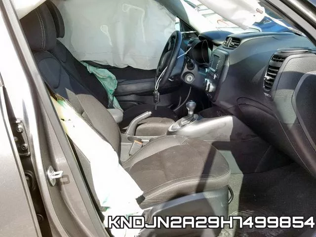KNDJN2A29H7499854_5.webp