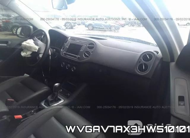 WVGAV7AX3HW510101_5.webp