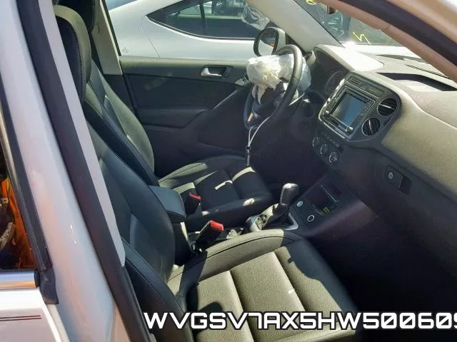 WVGSV7AX5HW500609_5.webp