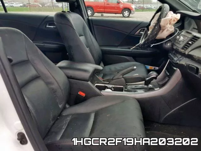 1HGCR2F19HA203202_5.webp