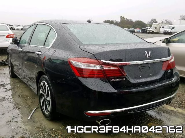 1HGCR3F84HA042762_3.webp