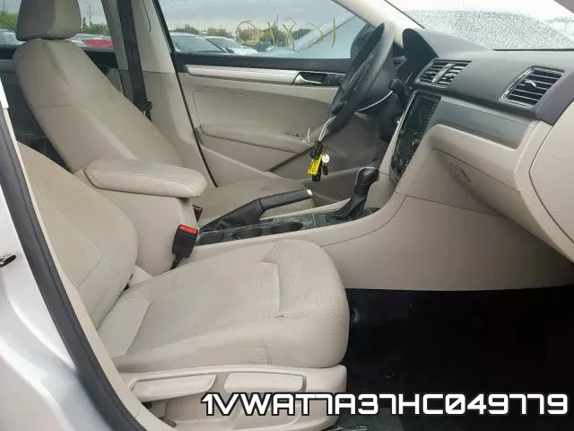 1VWAT7A37HC049779_5.webp