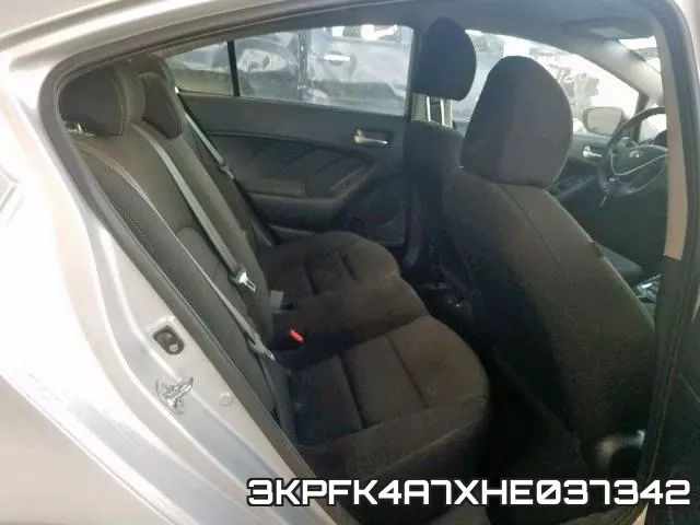 3KPFK4A7XHE037342_6.webp