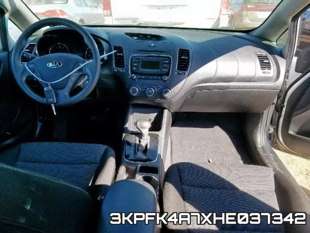 3KPFK4A7XHE037342_9.webp