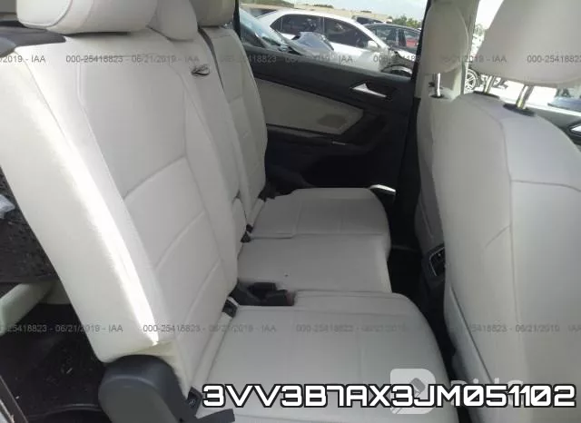 3VV3B7AX3JM051102_8.webp