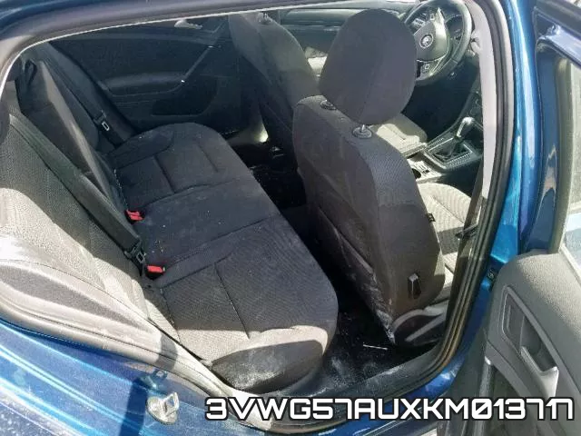 3VWG57AUXKM013717_6.webp