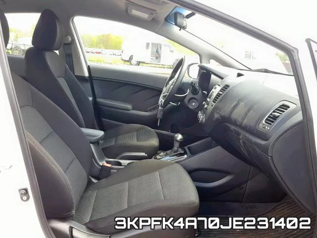 3KPFK4A70JE231402_5.webp