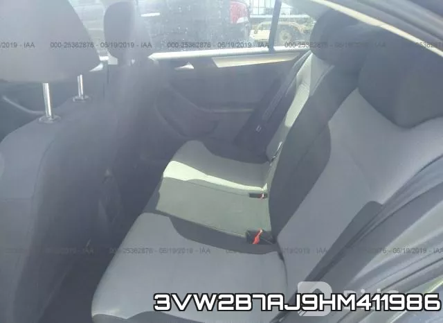 3VW2B7AJ9HM411986_8.webp
