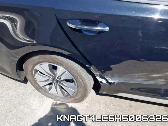 KNAGT4LC5H5006326_9.webp