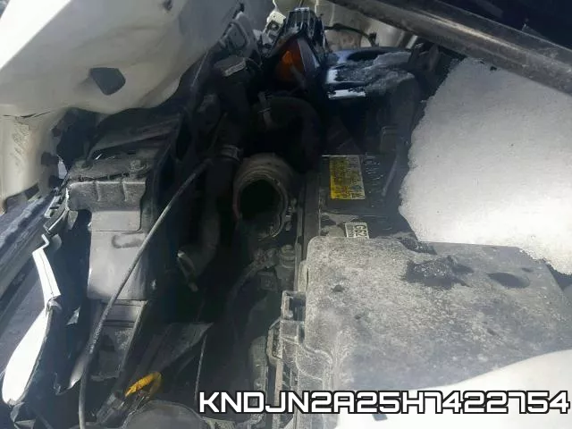 KNDJN2A25H7422754_7.webp