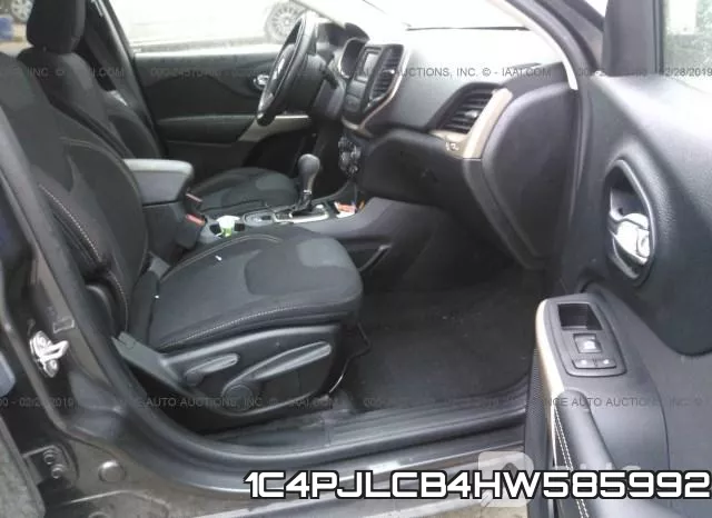 1C4PJLCB4HW585992_5.webp