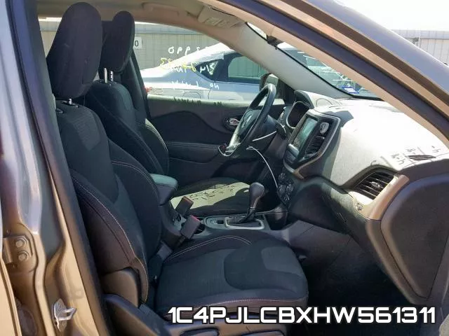 1C4PJLCBXHW561311_5.webp