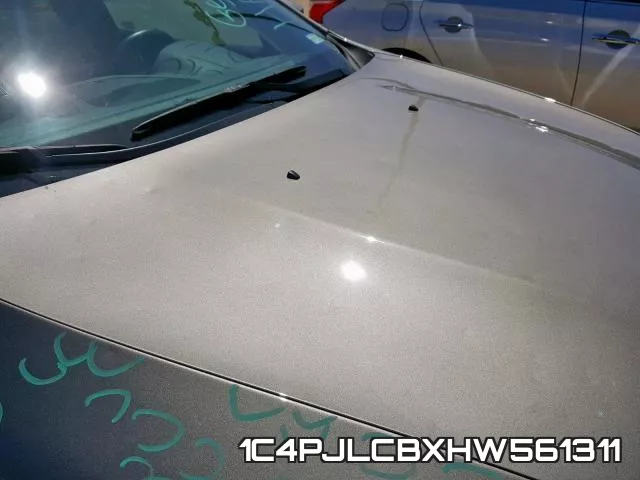 1C4PJLCBXHW561311_9.webp