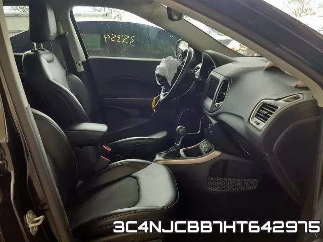 3C4NJCBB7HT642975_5.webp