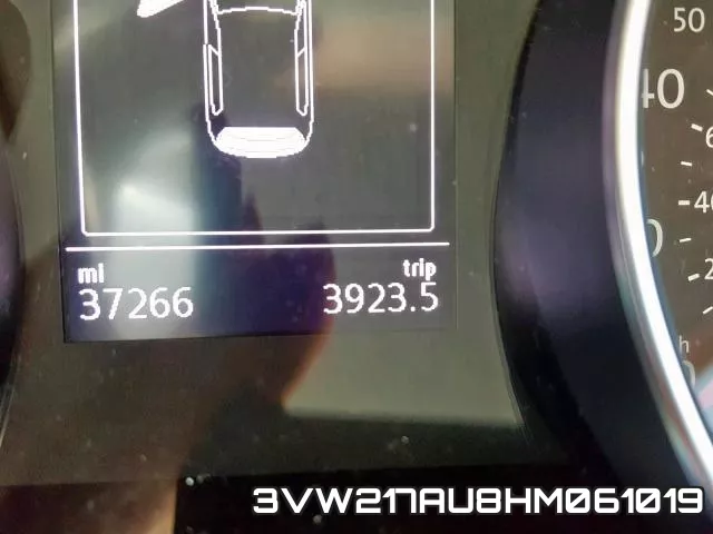 3VW217AU8HM061019_8.webp