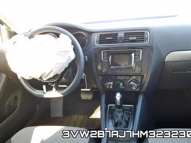 3VW2B7AJ7HM323230_9.webp