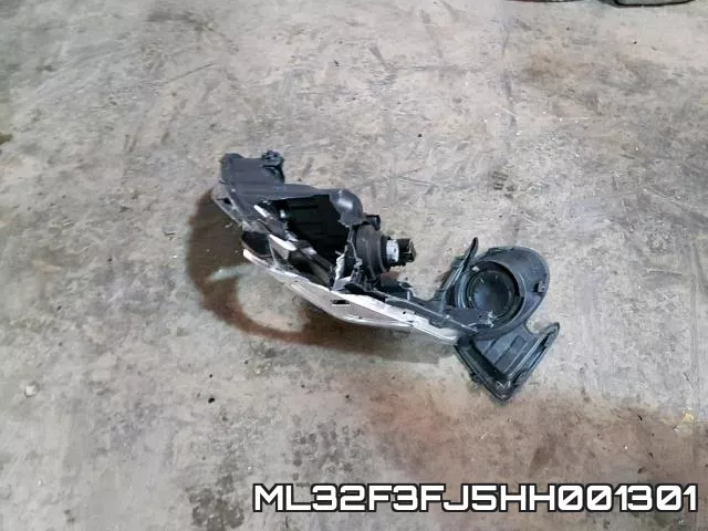 ML32F3FJ5HH001301_9.webp