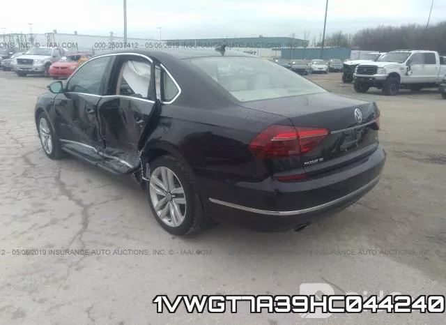 1VWGT7A39HC044240_3.webp
