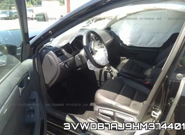 3VWDB7AJ9HM374401_5.webp