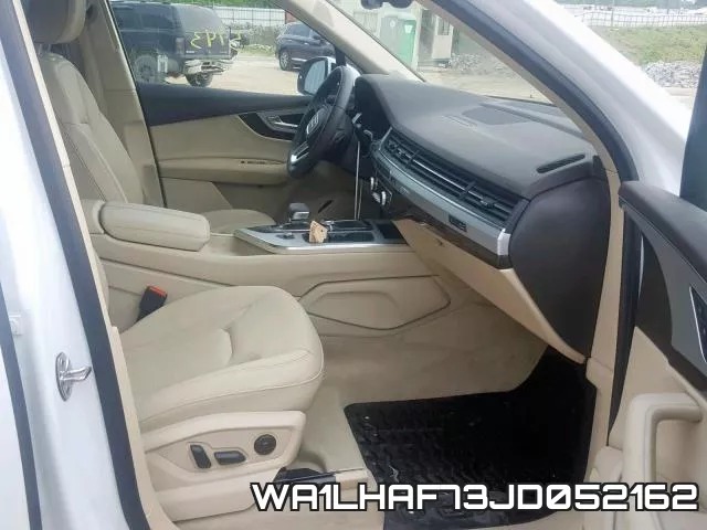 WA1LHAF73JD052162_5.webp