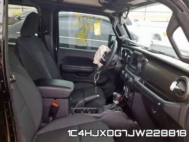 1C4HJXDG7JW228818_5.webp