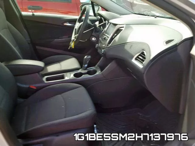 1G1BE5SM2H7137976_5.webp