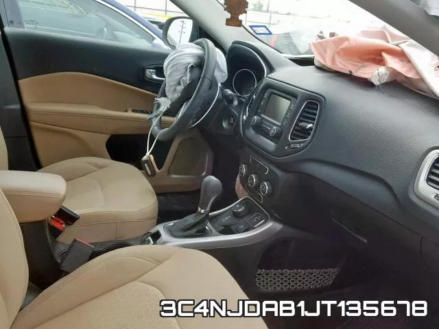 3C4NJDAB1JT135678_5.webp