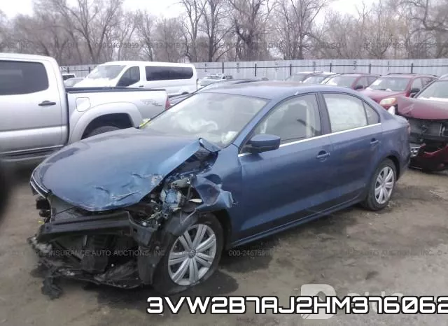 3VW2B7AJ2HM376062_2.webp