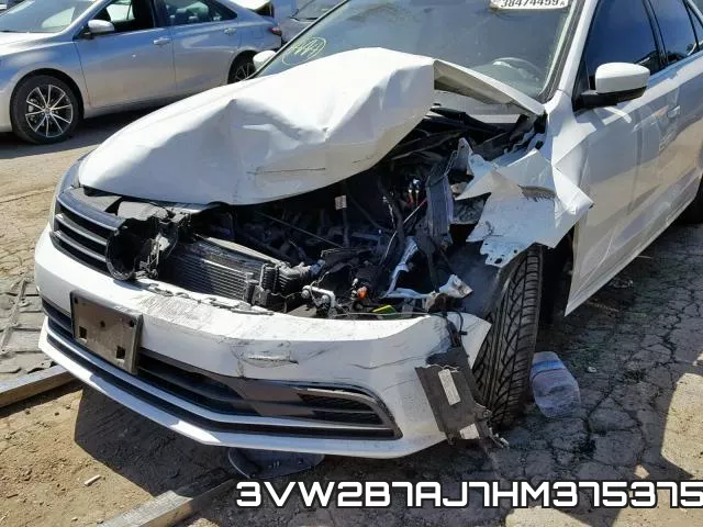 3VW2B7AJ7HM375375_9.webp