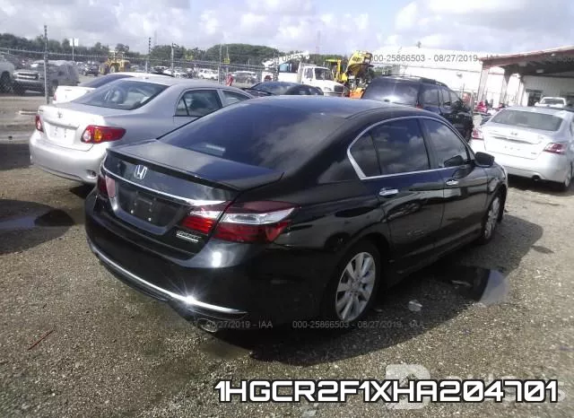 1HGCR2F1XHA204701_4.webp