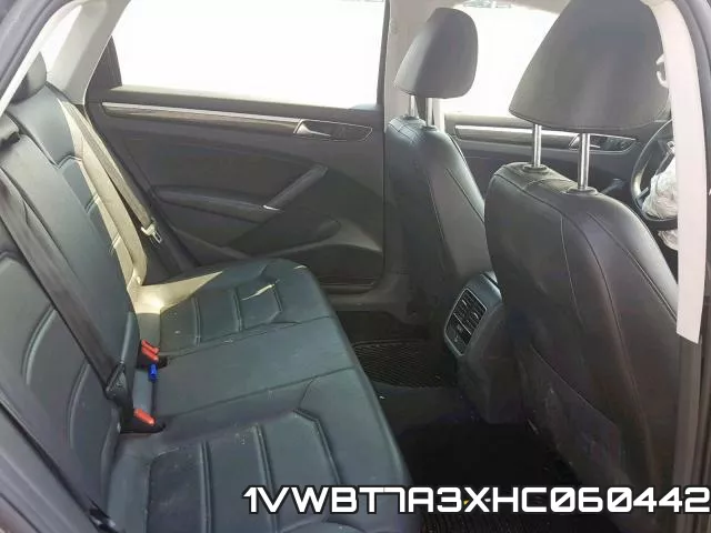 1VWBT7A3XHC060442_6.webp