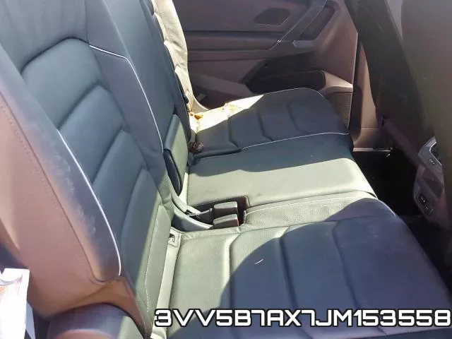 3VV5B7AX7JM153558_6.webp