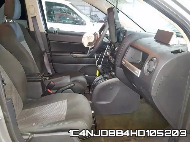 1C4NJDBB4HD105203_5.webp